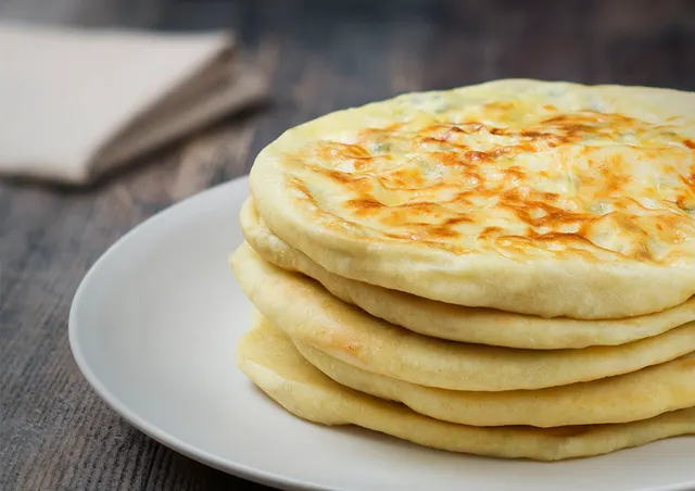 Лепешка с сыром Сулугуни